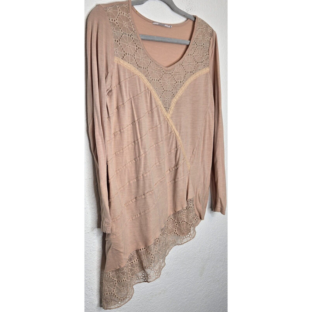Language Womens Top‎ Medium Light Pink Asymmetric Pintuck Lace Eyelet Boho Flowy - Picture 3 of 11